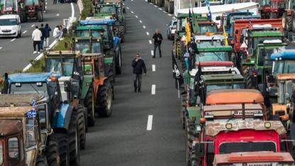 Yunan Hükümeti Çaresiz mi? Çiftçiler Otoyolu Neden Kapattı, İpsala Sınırında Neler Yaşanıyor?