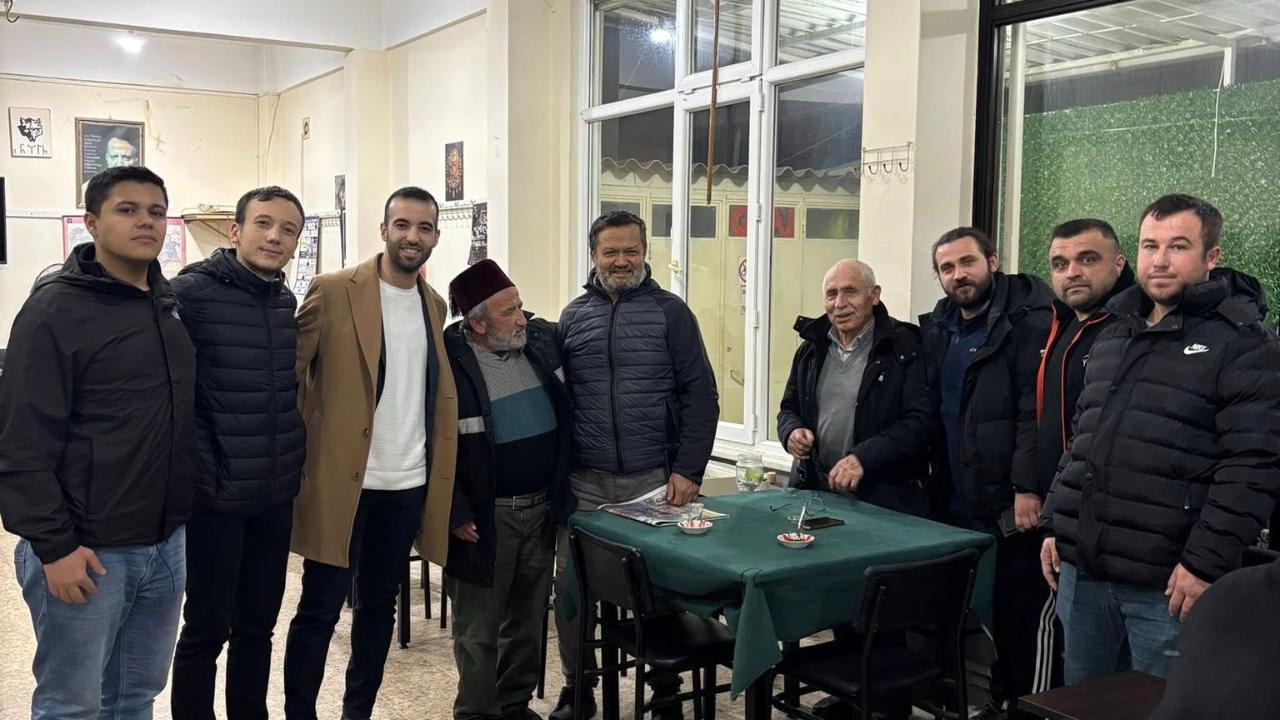 AK Parti Çanakkale İl Gençlik Kolları Sahada