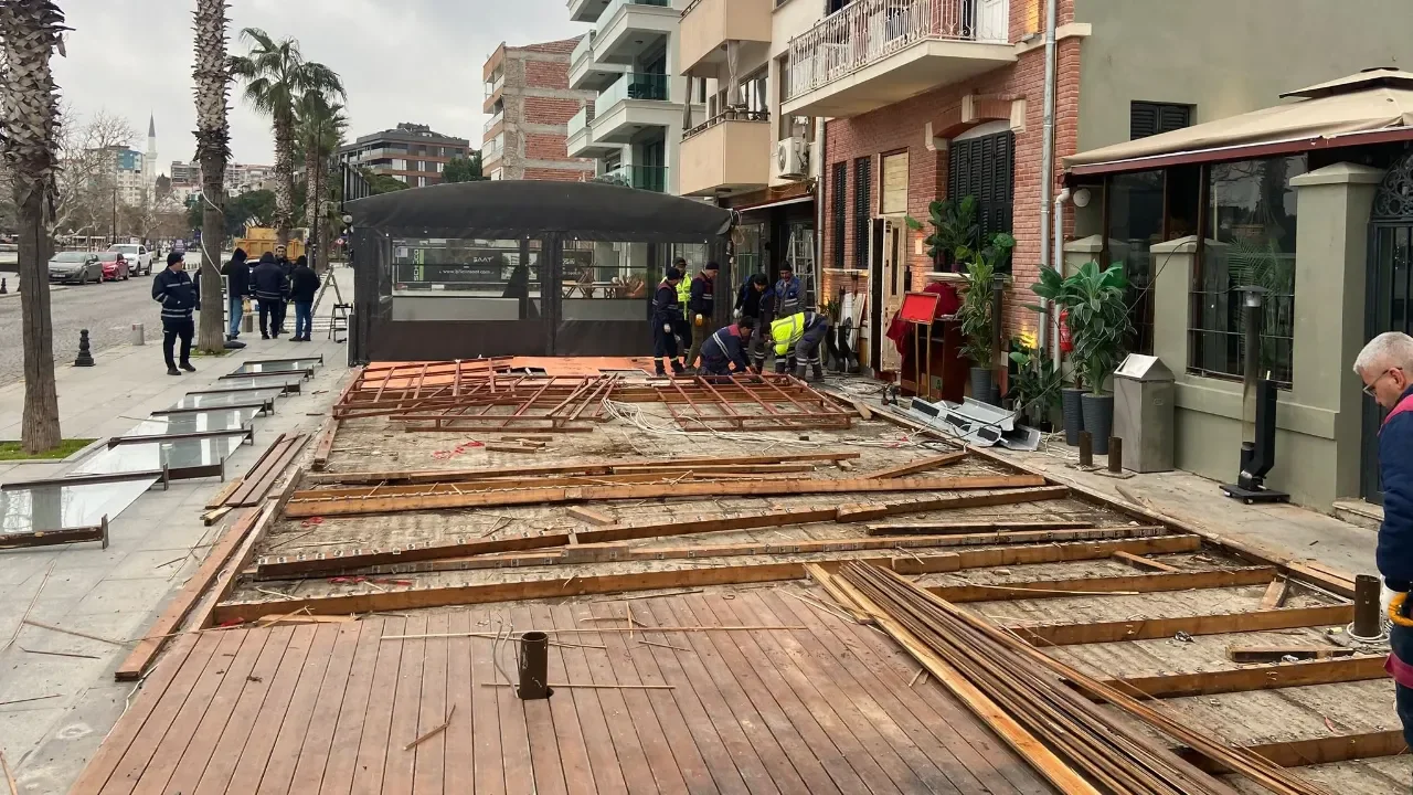 Anıtlar Kurulu Affetmedi! Kordon’daki O Restoranlar Neden Yıkıldı? İşte Gerçek Sebep...