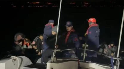 Ayvacık açıklarında 30 kaçak göçmen yakalandı