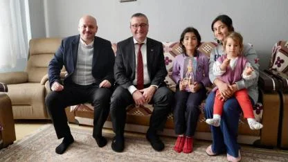 Başkan Alper Şen’den "Gönül Belediyeciliği" Vurgusu: “Bir İnsanı Sevmekle Başlar Her Şey”