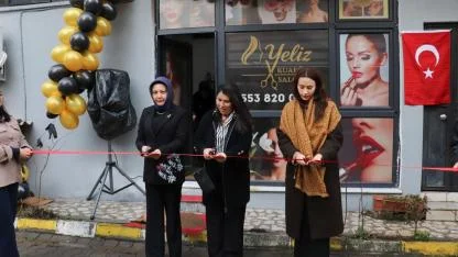 Başkan Çelik’ten Esnafa Tam Destek: Kalkım'da Yeliz Kuaför Hizmete Açıldı