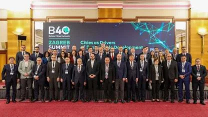 Başkan Erkek B40 Ağı Zirvesi'nde