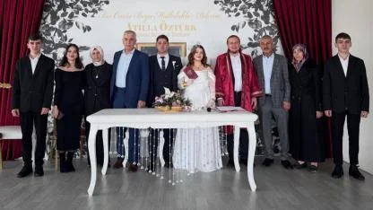 Başkan Öztürk, genç çiftin nikahını kıydı