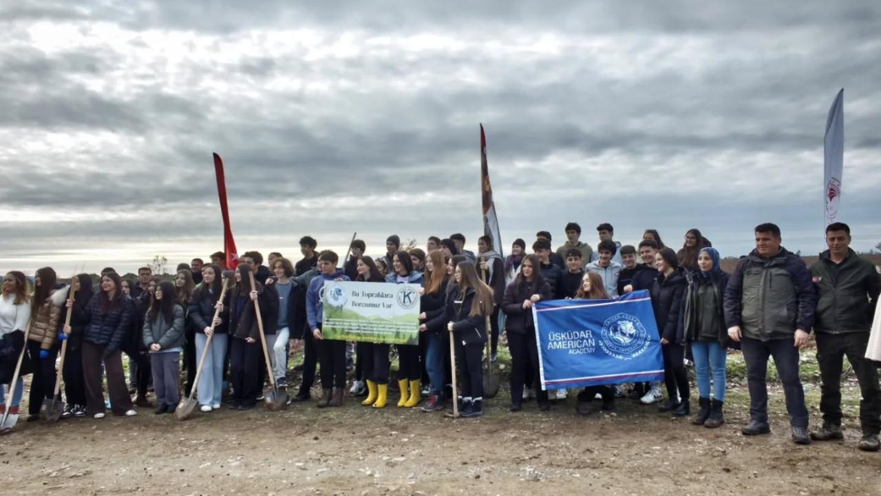 Bayramiç’te Yanan Alanlar Geleceğe Hazırlanıyor: 2.000 Fidan Toprakla Buluştu