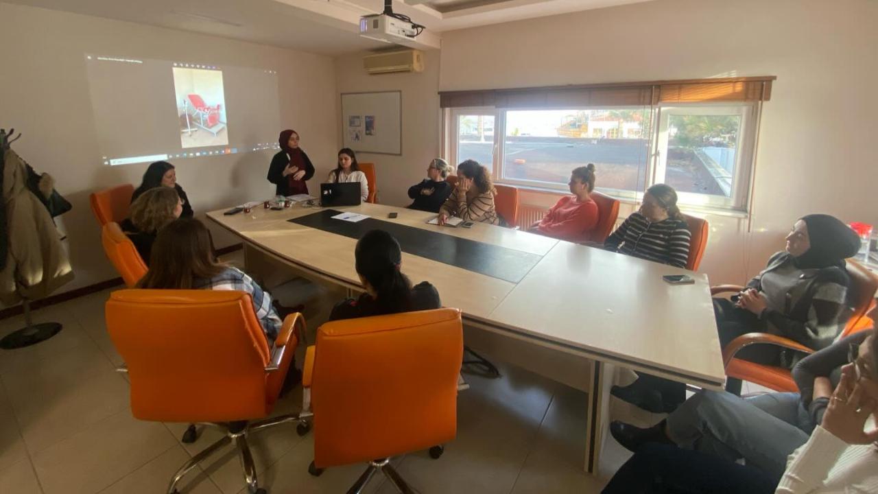 Bozcaada Belediyesi’nde kadın sağlığına yönelik önemli eğitim