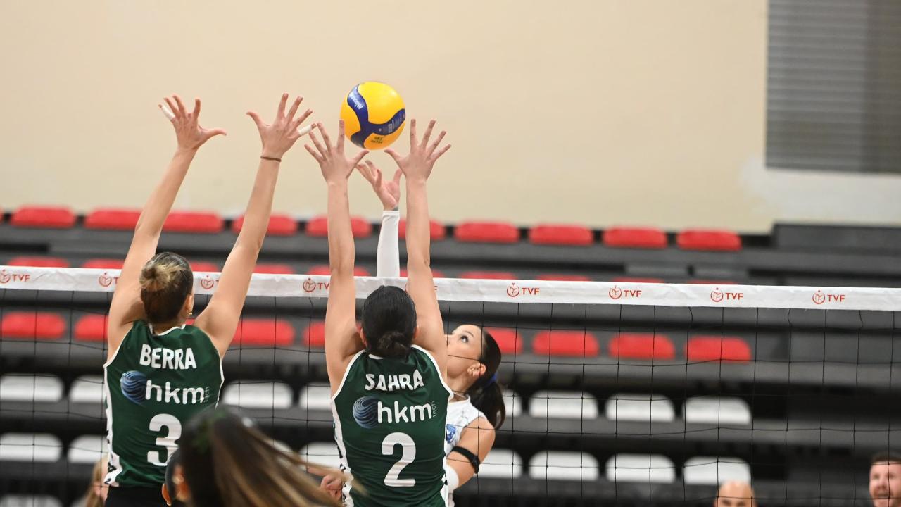 Çanakkale Belediyespor İstanbul’da Set Vermedi! Yeşilyurt Engelini 3-0’la Geçti