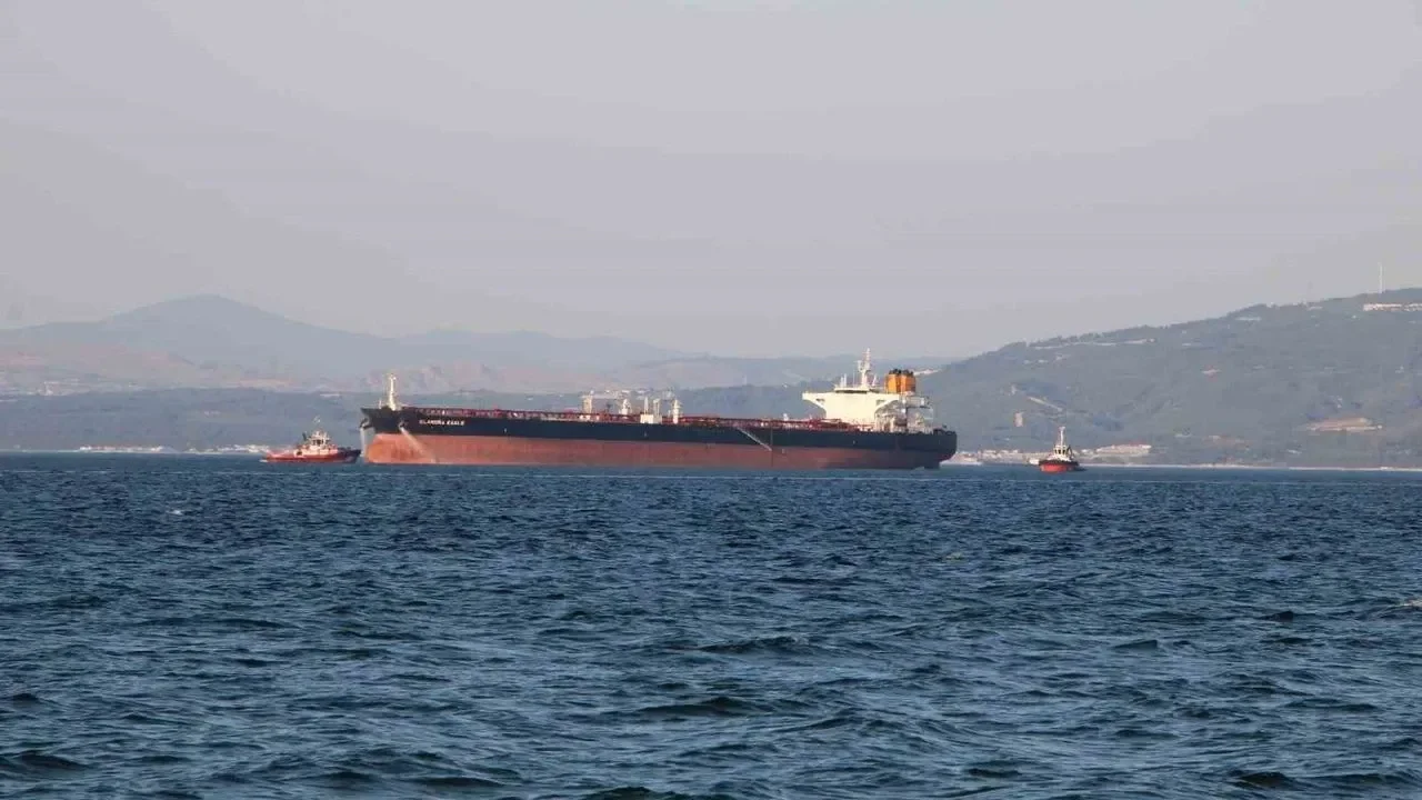 Çanakkale Boğazı’nda Gemi Trafiği Normale Döndü!