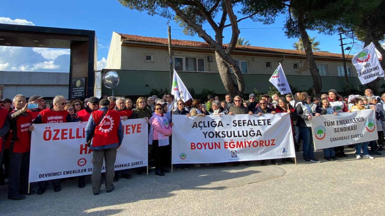 Çanakkale Dardanos İçin Tek Yürek! Binlerce Kişi Yürüdü: "Kirli Ellerinizi Şehrimizden Çekin!"