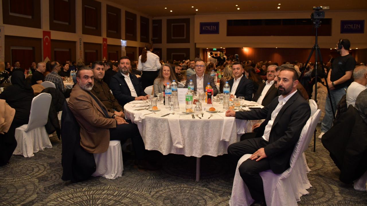 Çanakkale’de Bin Kişilik Dev Lansman: Dekorida Yeni Marka Kimliğini Tanıttı!