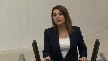 CHP’li Gamze Taşcıer: Emekliye "Sadaka" Gibi Zam! AKP ve MHP Oylarıyla Kabul Edildi: Sadece Bin Lira!