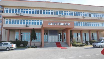 ÇOMÜ’de 'Sahte Belge' Alarmı: Rektörlük Düğmeye Bastı, Görevden Uzaklaştırmalar Başladı!