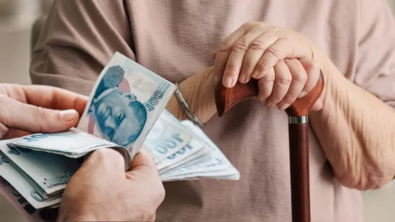 Emekli Sandığı (4C) Maaş Farkları Ne Zaman Yatacak? 14 Günlük Maaş Farkı Sorgulama Ekranı Açıldı!