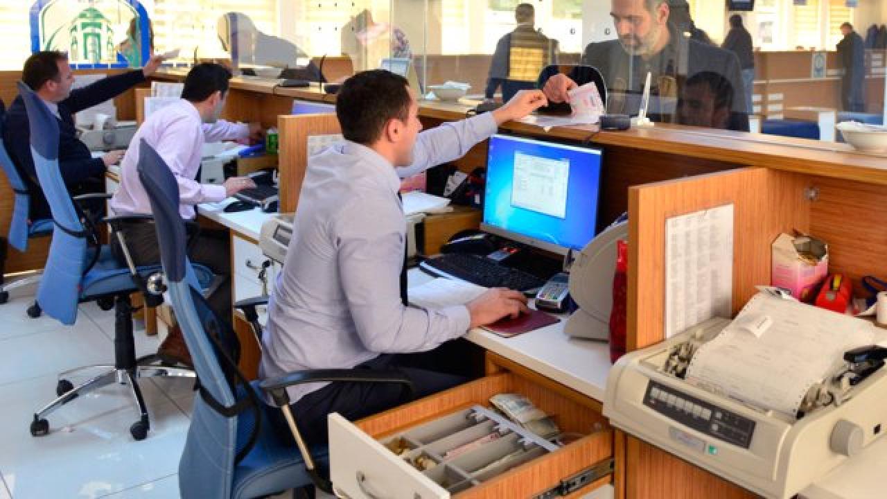 Flaş Karar: Devlet Memurluğundan Çıkarılma Şartları Değişti! Kimler 3 Yıl Yasaklı Olacak?