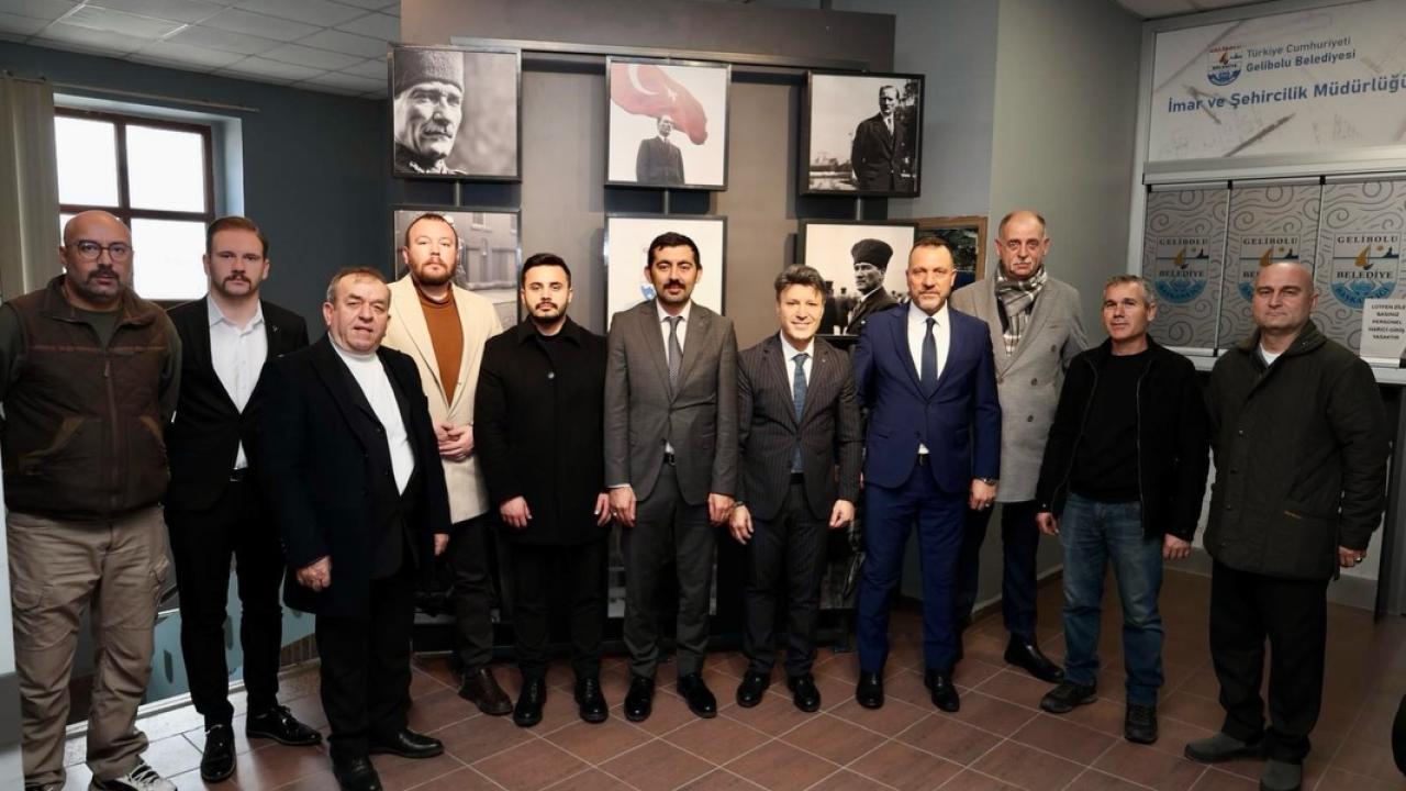 Gelibolu’da Önemli Buluşma: MHP Çanakkale Teşkilatı Belediye Başkanı Soyuak ile Bir Araya Geldi