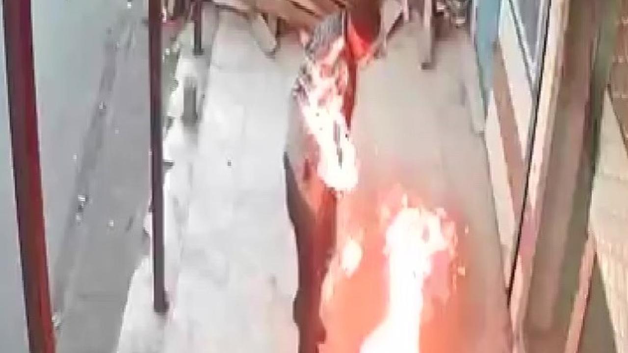 İnanılmaz Kurtuluş! Fırın Ustası Bir Anda Alevler İçinde Kaldı: O Anlar Kamerada!