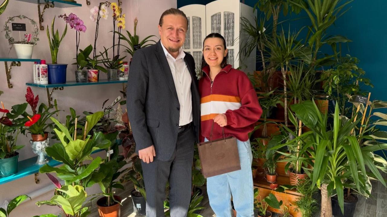 Kasımpatı Çiçek Evi ziyarete açıldı