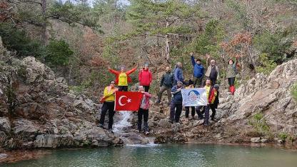 Kazdağı Dağcılık Kulübü’nden Kirazlı-Kovandağı hattında doğa çıkarması