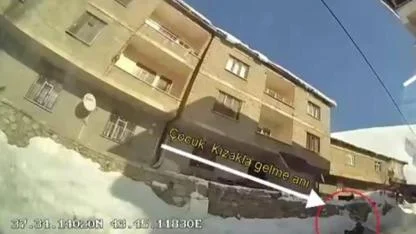 Kızak Keyfi Facia ile Bitti: 11 Yaşındaki Çocuk Belediye Otobüsünün Altında Kaldı!