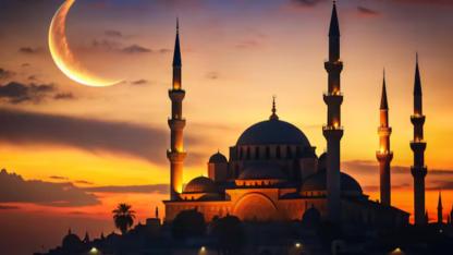 Miraç Kandili'nde Yapılacak İbadetler Listesi: Bu Geceyi İhya Etmek İsteyenler İçin Tesbihler, Zikirler ve Okunacak Sureler!