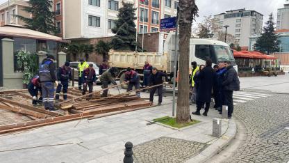 Kordon’da Yollar Yayalara Açıldı! Belediye Ekipleri Düğmeye Bastı
