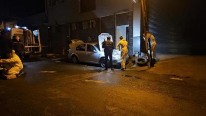 Isınmak için girdiği araç yanınca feci şekilde can verdi