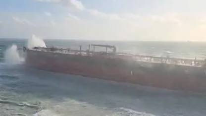 Bozcaada'da ham petrol tankeri karaya oturdu!