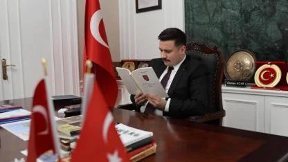 Gökçeada Her Salı Kitap Okuyor