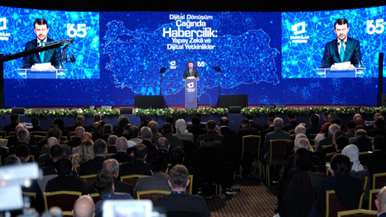 BİK'ten Dijital Dönüşüm Çağında Habercilik: Yapay Zekâ ve Dijital Yetkinlikler” paneli