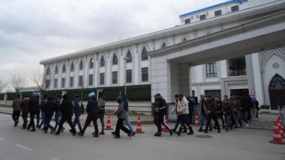 Yapay Zekalı "Sanal Tuzak" Çöktü: Sahte Kadın Profilleriyle 483 Milyonluk Vurgun!