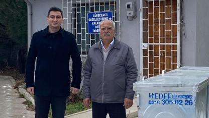 CHP Lapseki İlçe Başkanlığı'ndan çöp konteyneri desteği