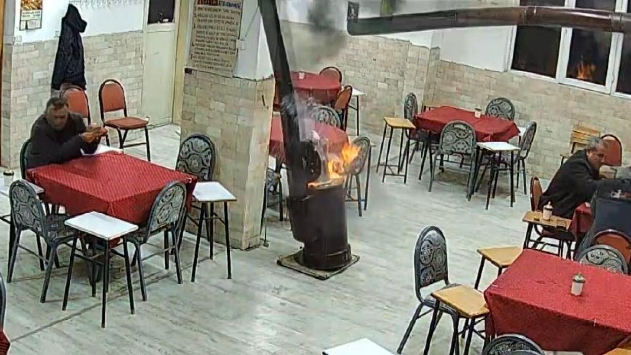 "Yakarsan Daha Güzel Kokar" Dedi, Kahvehaneyi Havaya Uçuruyordu!
