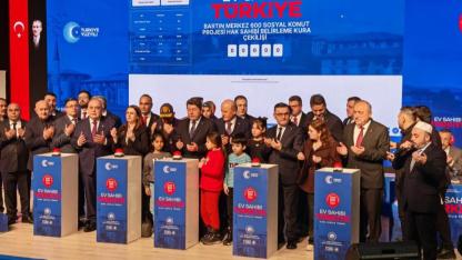 artın'da TOKİ Heyecanı: 1.620 Konutun Hak Sahibi Belirlendi
