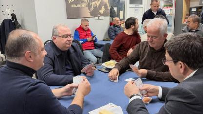 Siyaset Masasından Oyun Masasına: CHP Heyeti Havaalanı’nda Kozlarını Paylaştı!