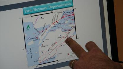 "Yıkıcı Deprem Üretebilir!" Prof. Dr. Tolga Bekler Çanakkale'nin Fay Hatlarını Tek Tek Saydı