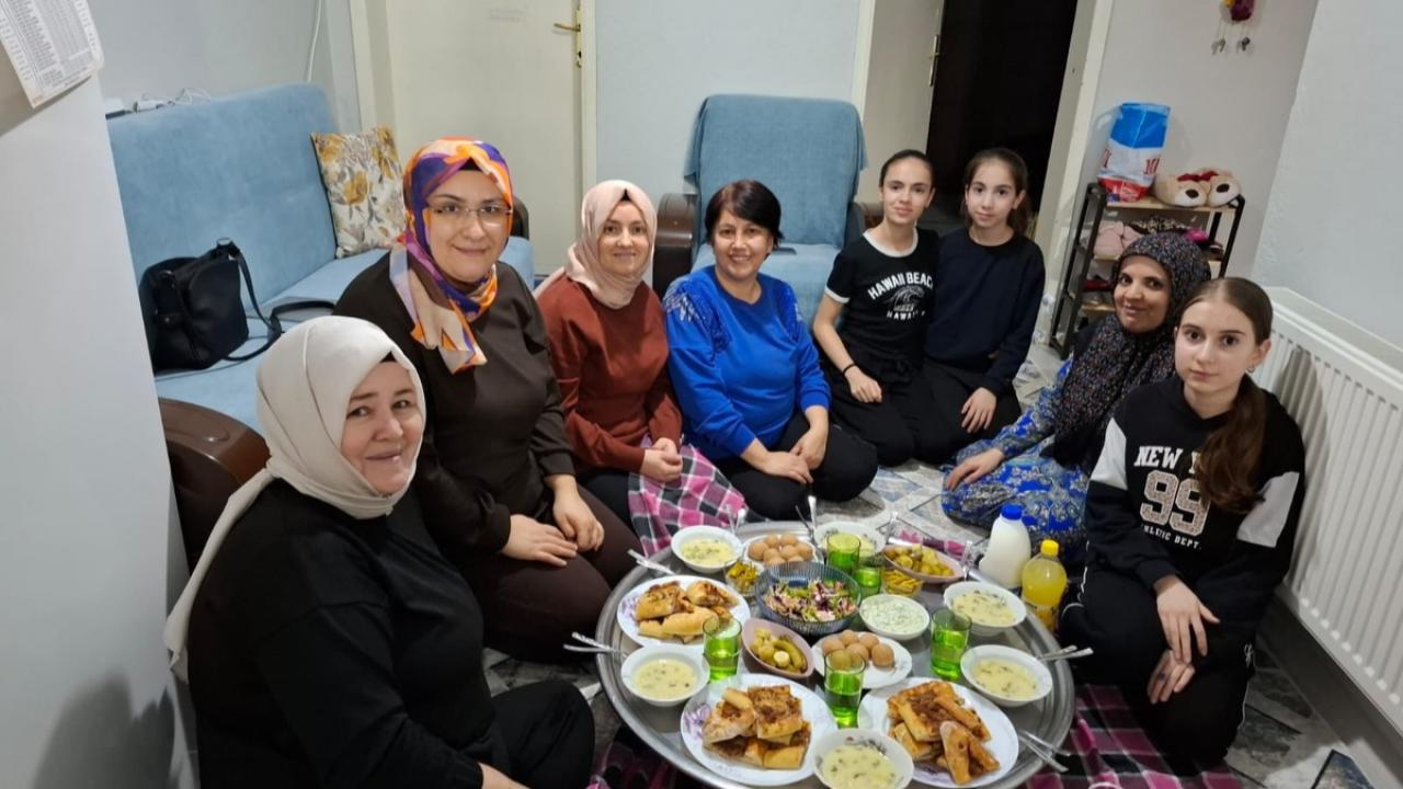 AK Parti'den Ramazan mesaisi