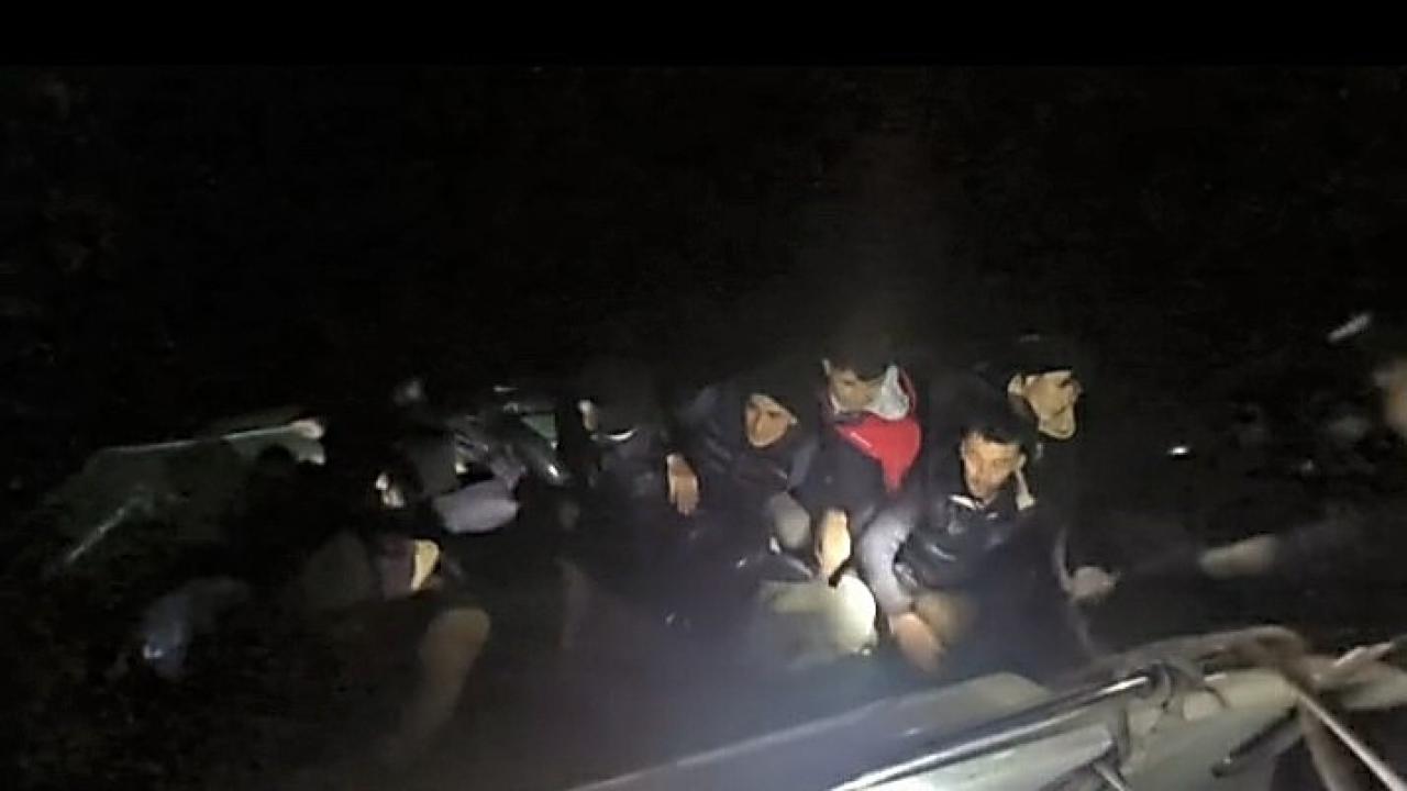 Ayvacık’ta Göçmen Kaçakçılığına Darbe! 7 Göçmen ve 1 Organizatör Yakalandı