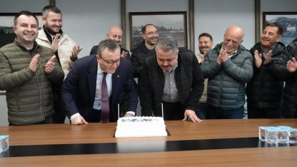 Bigaspor'dan Alper Şen'e doğum günü sürprizi