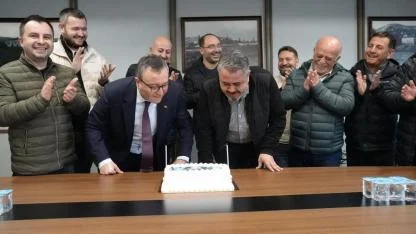 Bigaspor'dan Alper Şen'e doğum günü sürprizi