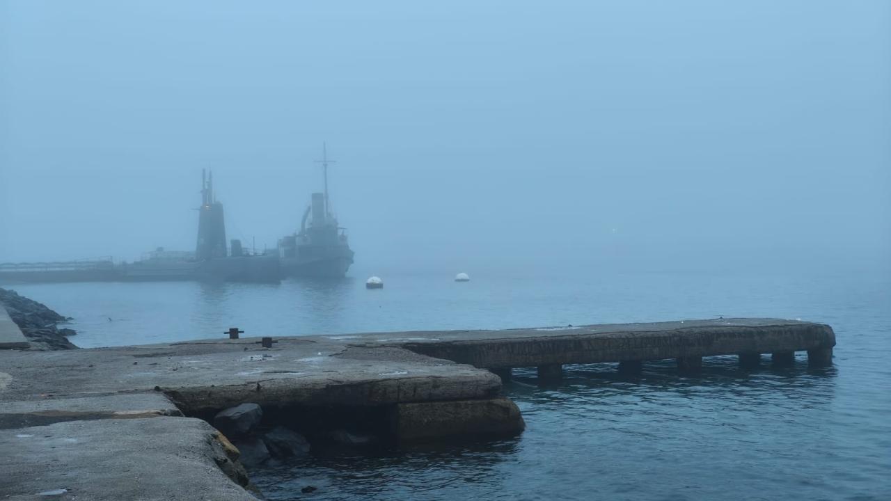 Çanakkale Güne Sis İle Başladı! Boğaz'da Gemi Trafiği Askıya Alındı