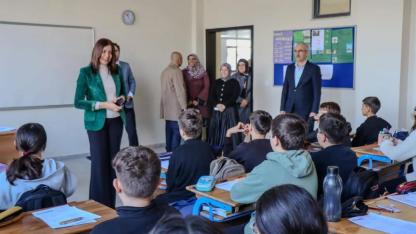 Çanakkale İl Milli Eğitim Müdürü Mine Hayta Biga Anadolu İmam Hatip Lisesi'ni Ziyaret Etti