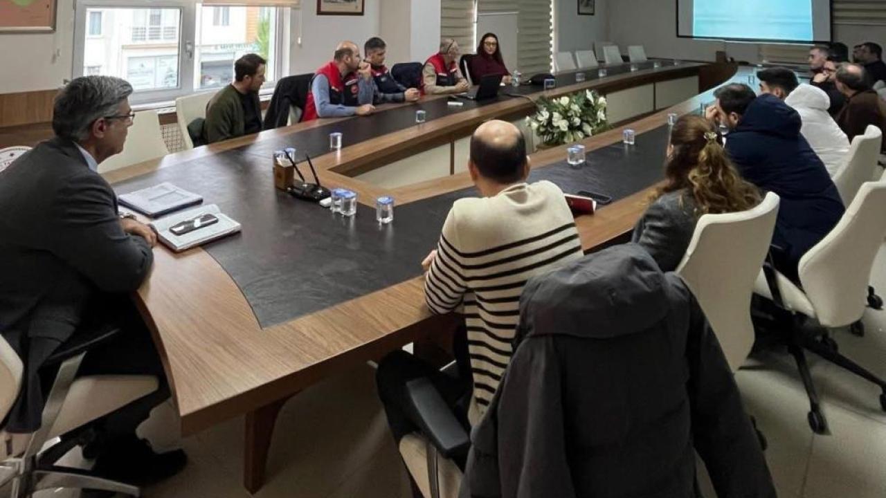 Çanakkale'de buzağı kayıplarının önüne geçmek için eğitim seferberliği