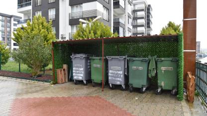 Çanakkale’de "İkili Atık" Dönemi Başladı: Konteynerler Sokaklardan Site İçlerine Taşınıyor