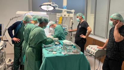 Çanakkale’de Mucize! Ameliyathane 458 Gramlık Prematüre Bebeğin Ayağına Geldi! İşte Hayata Tutunma Hikayesi...