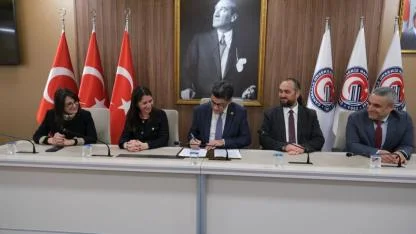 ÇOMÜ ve İş Bankası Arasında Promosyon Anlaşması Gerçekleştirildi