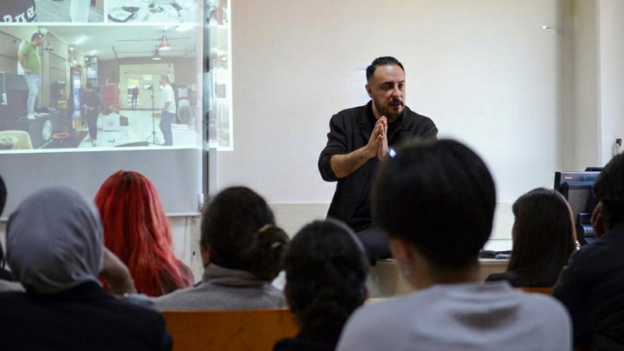 ÇOMÜ’de "FF Talks" Kasırgası Başladı! Yapay Zekâ ve Yeni Medyanın Geleceği Masaya Yatırıldı