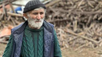 Çöp Ev Haberine Konu Olmuştu: 76 Yaşındaki Adam Çatıdan Düşerek Can Verdi