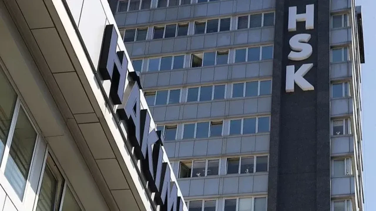 İstanbul'da Yargı Haritası Değişti! HSK'dan Flaş Karar: 3 Dev Mahkeme Kapatıldı!