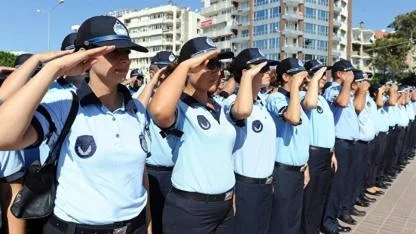 İzmir'de İş Arıyanlara Müjde! Buca Belediyesi 65 KPSS Puanıyla Zabıta Alacak. Boy-Kilo Şartı Nedir?