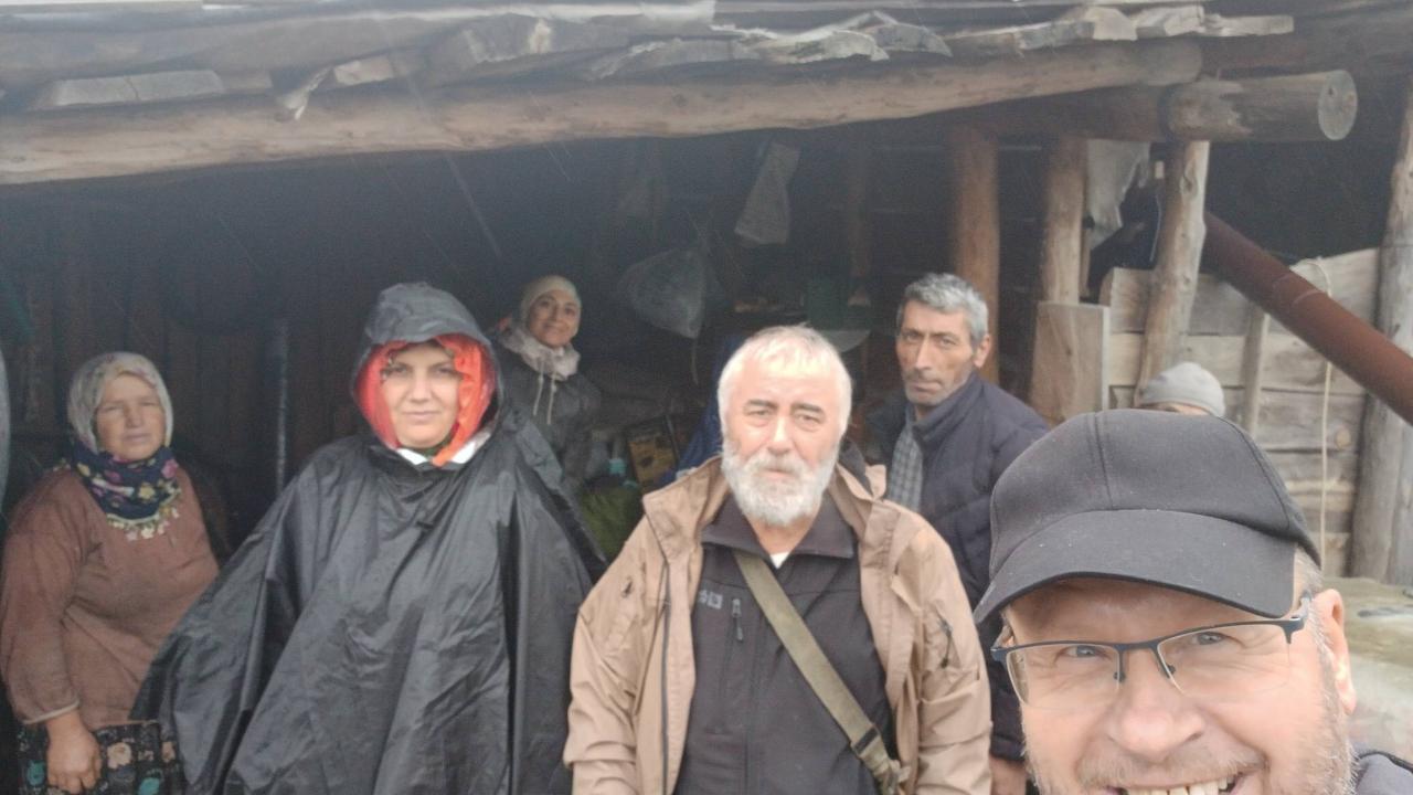 Kazdağı Dağcıları Sarp Dağı’nı aştı